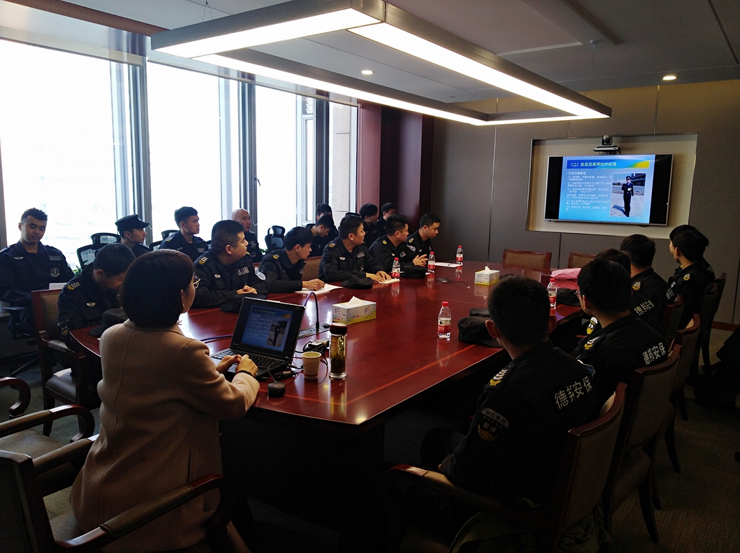 20190413杭州樂(lè)緣人力資源公司工會(huì)開(kāi)展公益禮儀培訓(xùn) (2).jpg